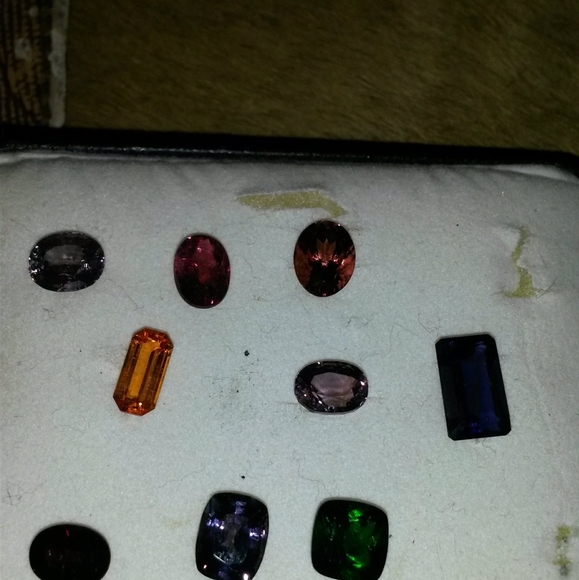 Not for sale just pretty to look at - Picture 3 of 8